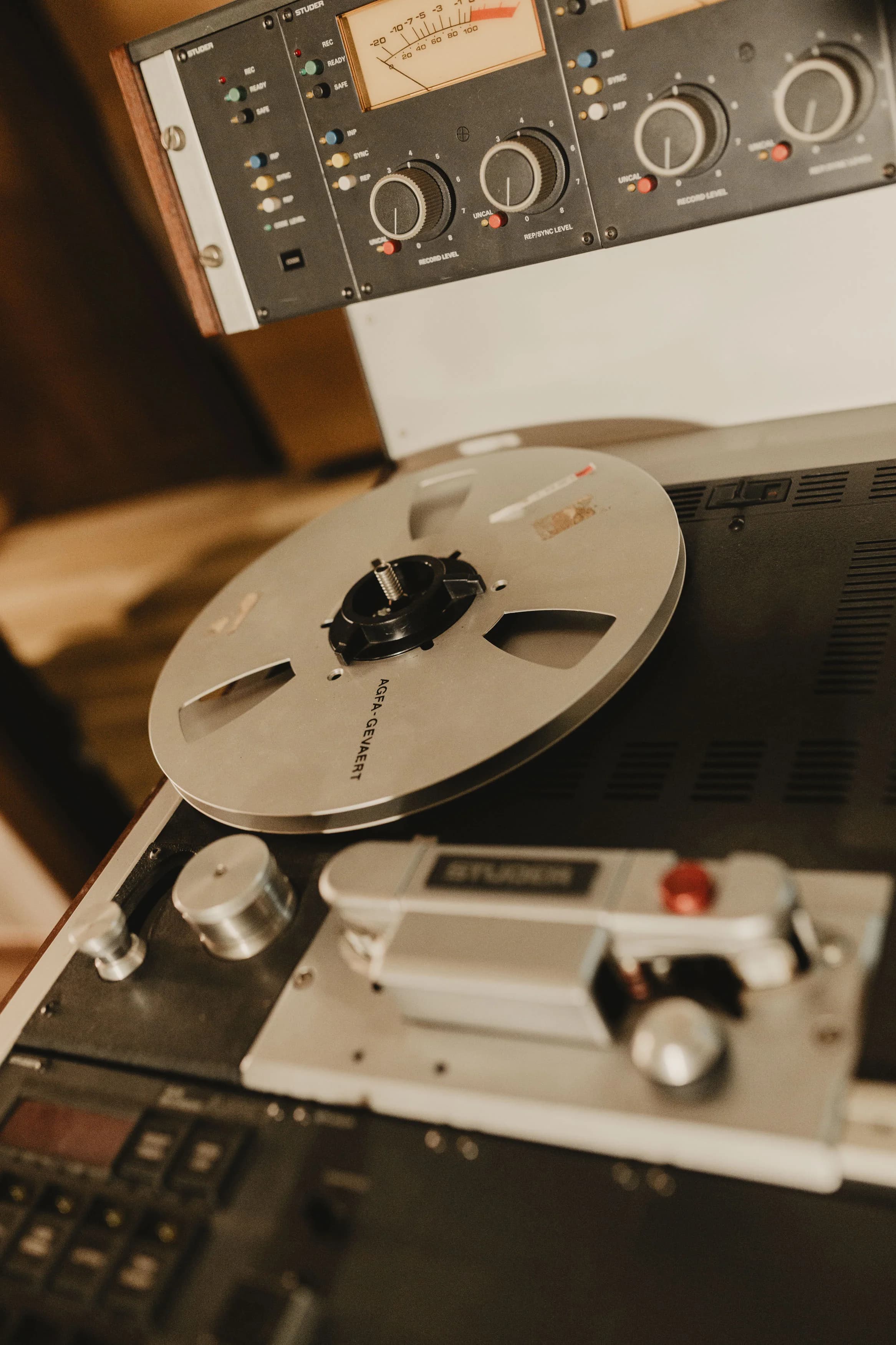 Why I Bought a Tape Machine in 2025: Embracing Analog in a Digital World