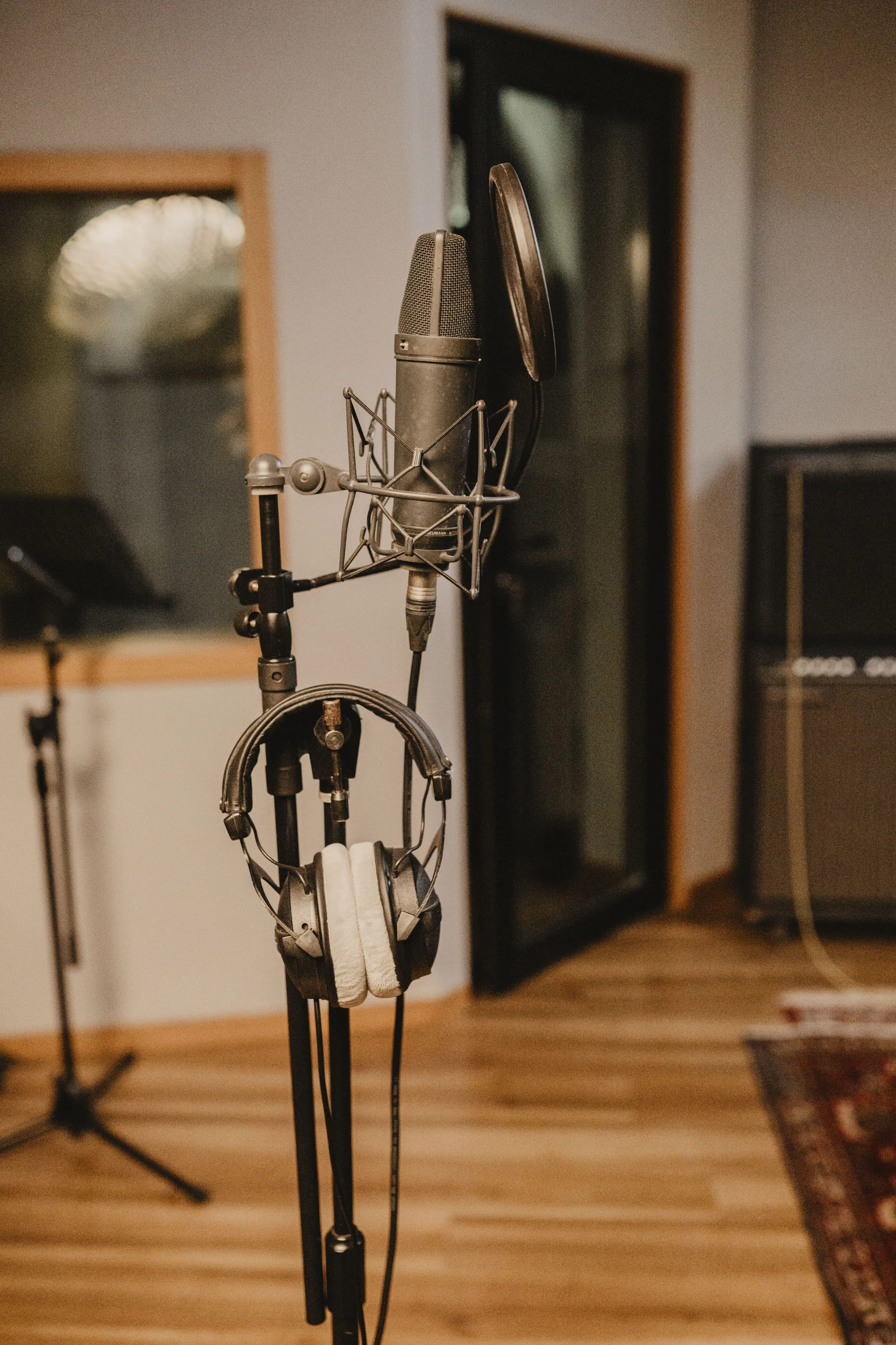The Complete Guide to Professional Podcast Production